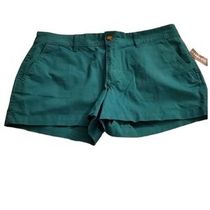 Old Navy Turquoise Regular Mid Rise stretch Shorts 8 NWT